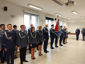 policjanci podczas uroczystej ceremonii