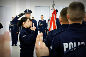 Młodzi policjanci ślubują na Sztandar Komendy Wojewódzkiej Policji w Lublinie