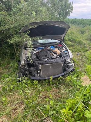 uszkodzone auto