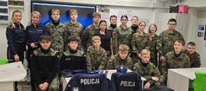 policjantki z uczniami