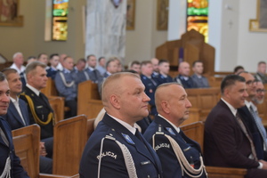 komendanci w kościele